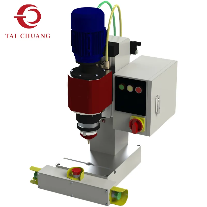 Máquina remachadora